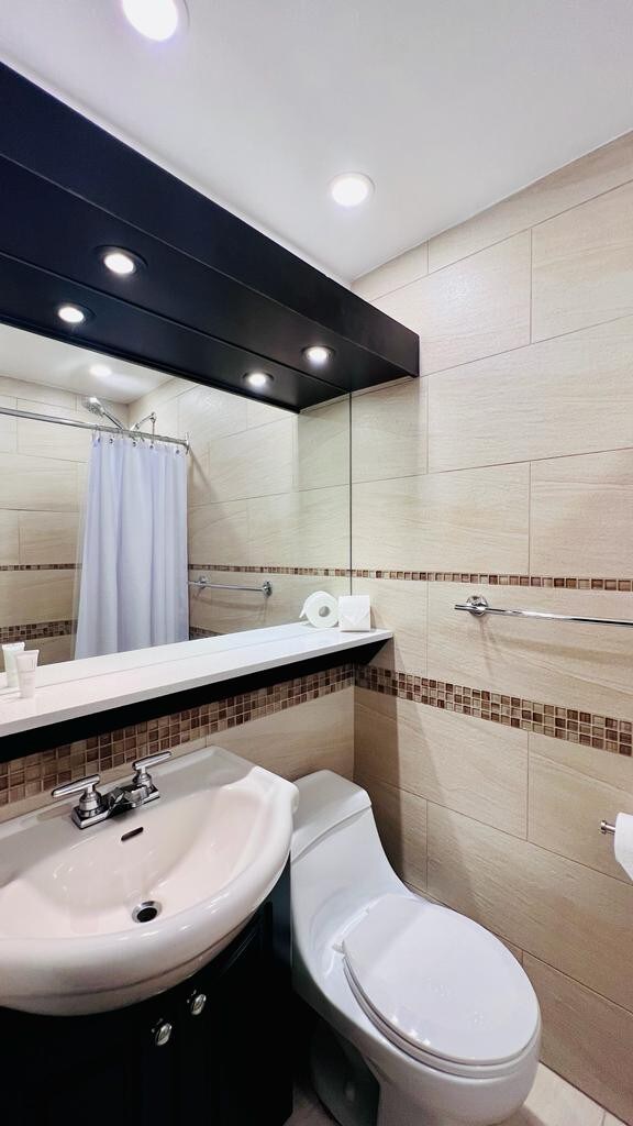 Charming hotel near old port&Quartier 202