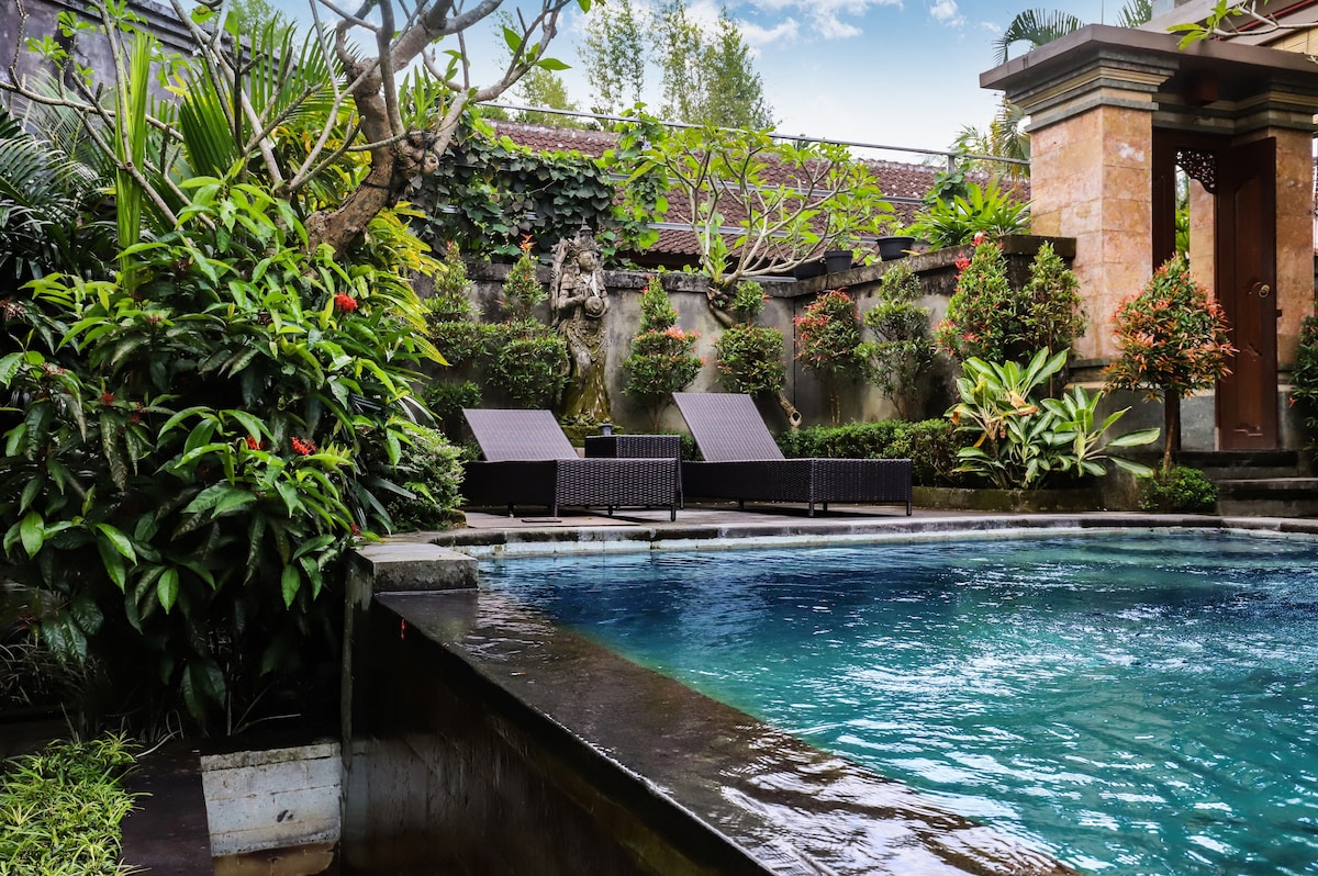 Big Stone House 6: 6 min Center, 500m Parq Ubud