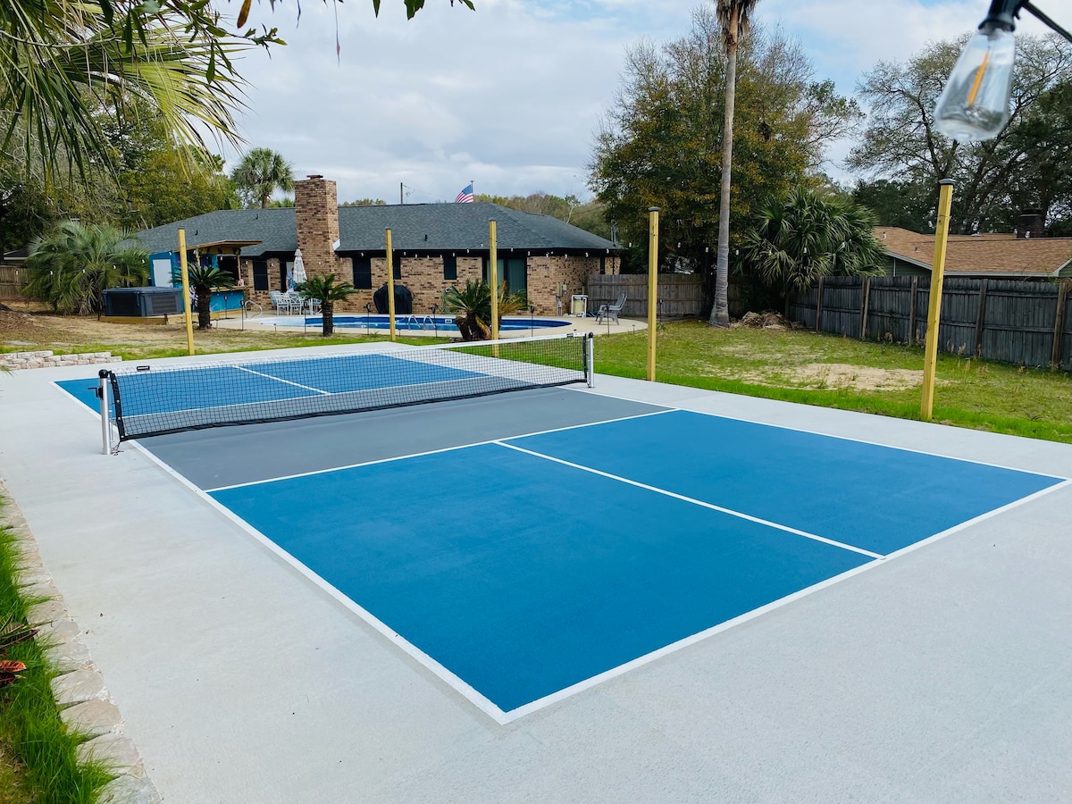 Private Pickleball Court w/ Pool & Hot Tub