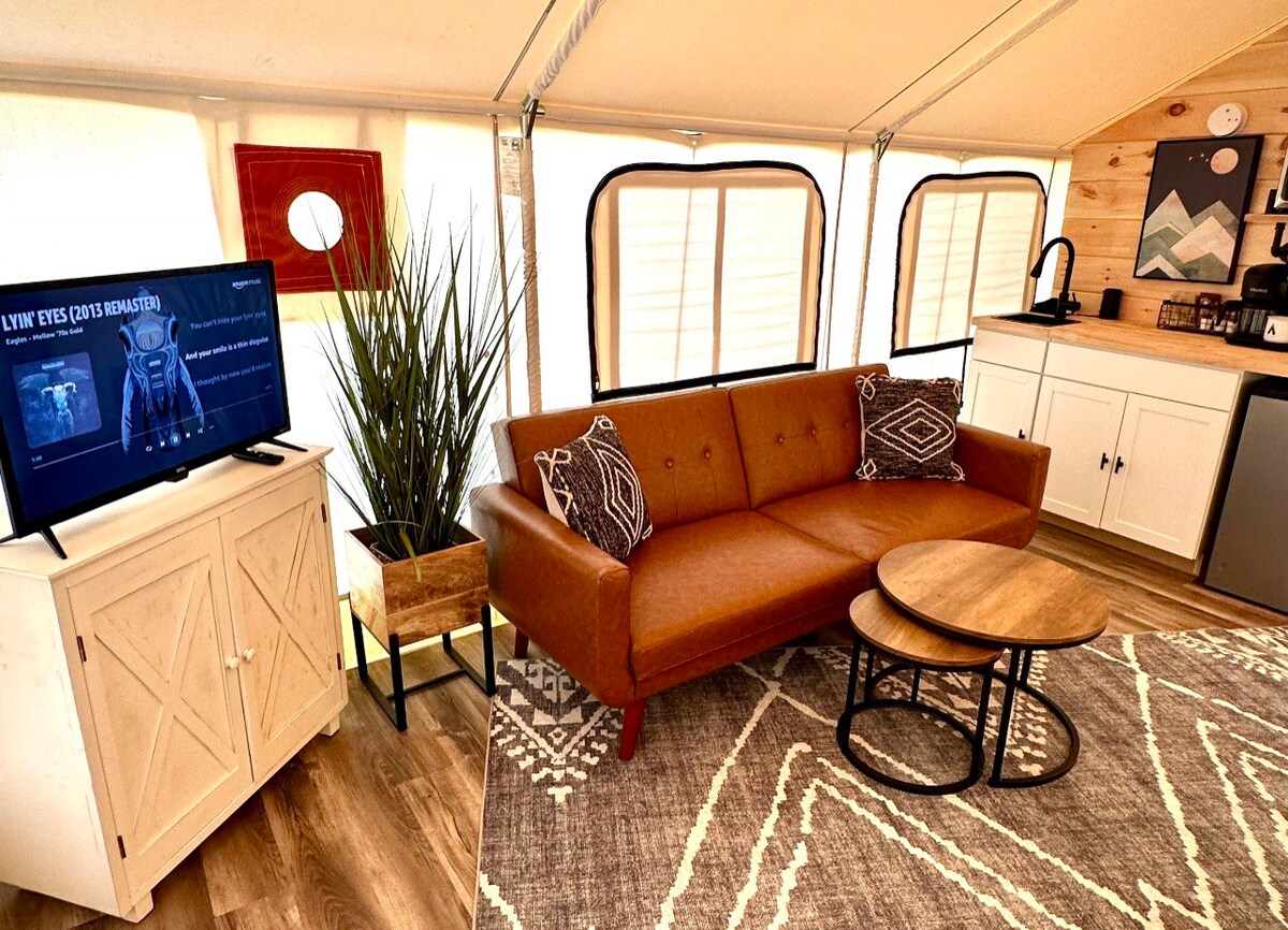 The Laredo, Luxury Safari Tent