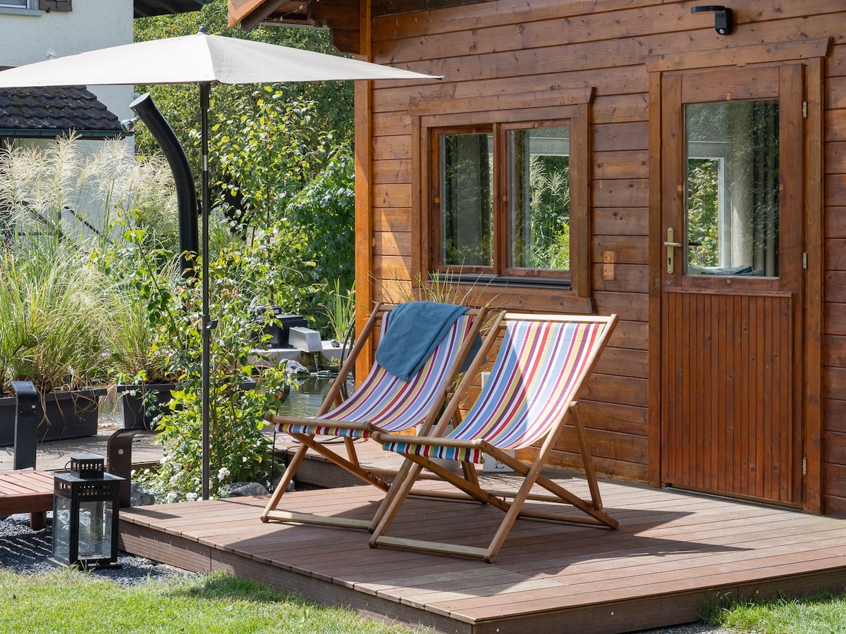 Cozy tiny house - grill/jacuzzi/charging station