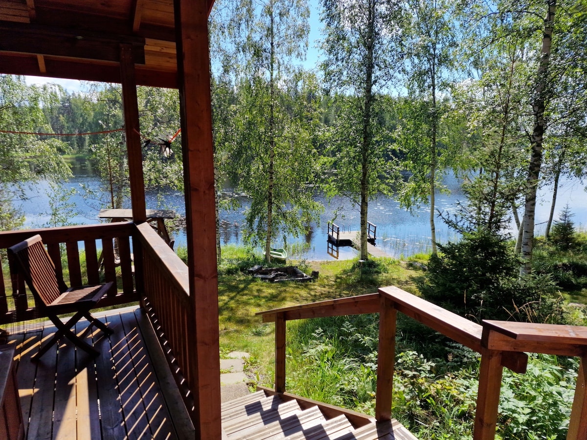 Peaceful villa near lake