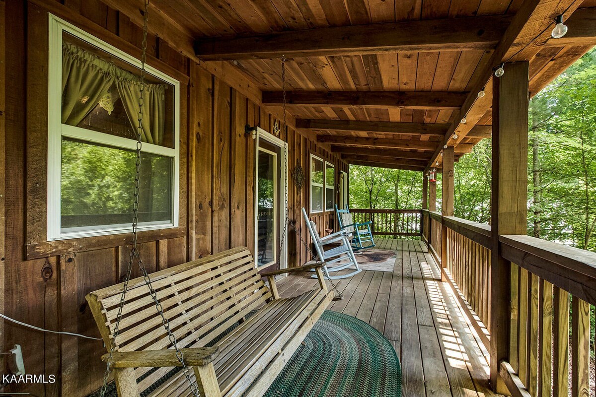 The Cabin at Lost Creek