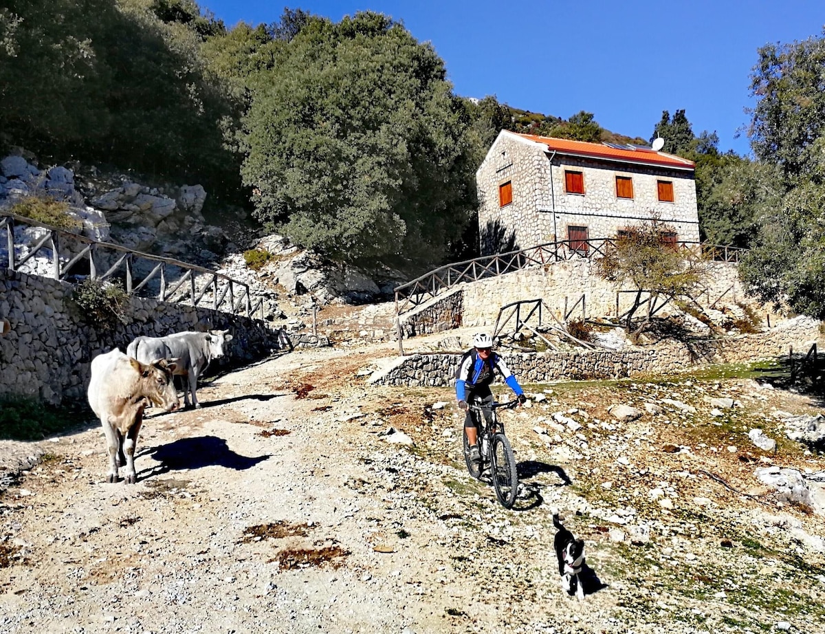 Rifugio Acquaviva - Stanza 6 pp