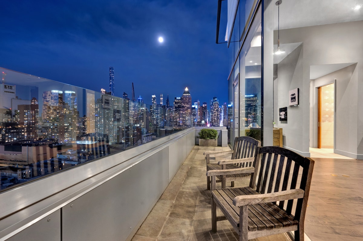 Penthouse in New York's Hell's Kitchen