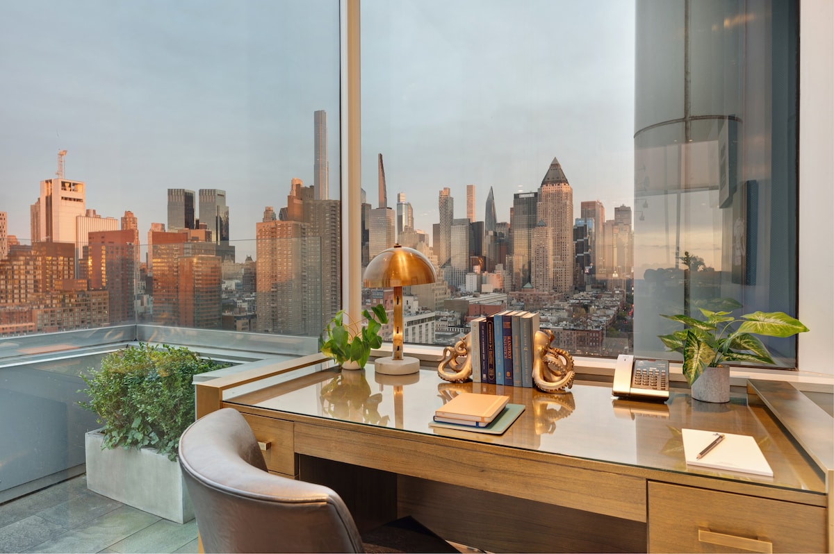 Penthouse in New York's Hell's Kitchen