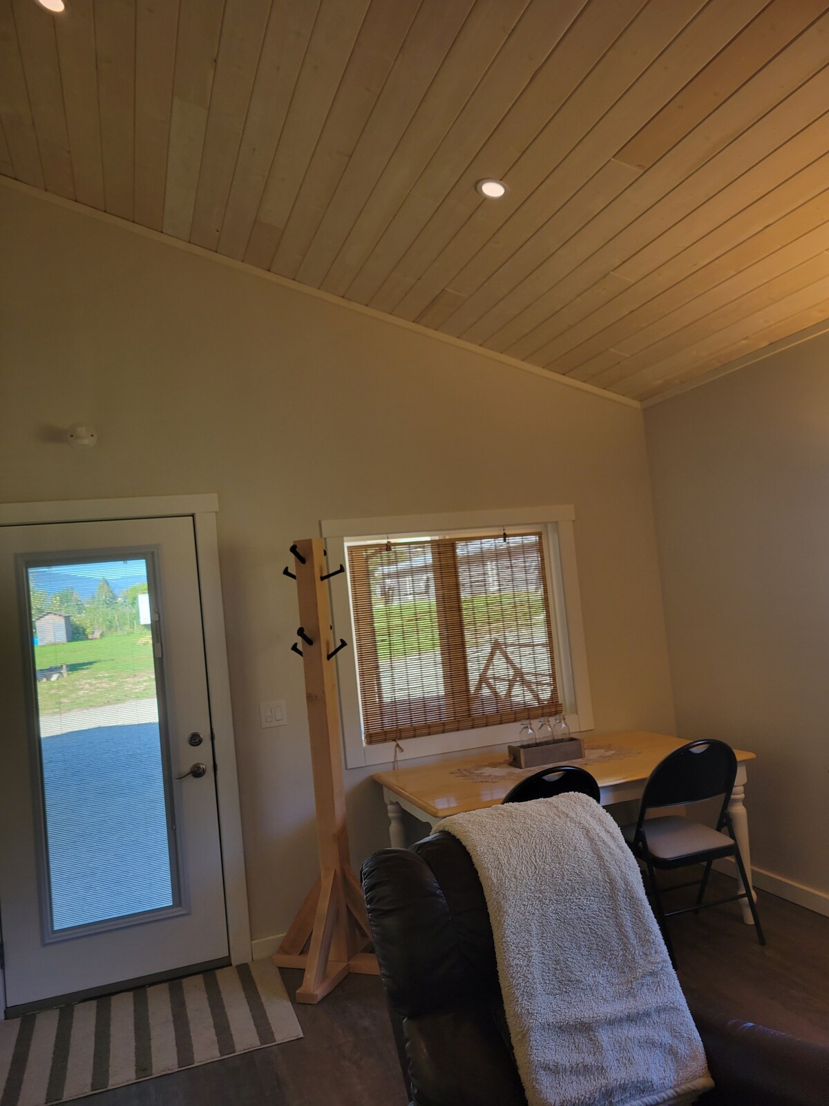 New Suite on Beautiful Farm Setting