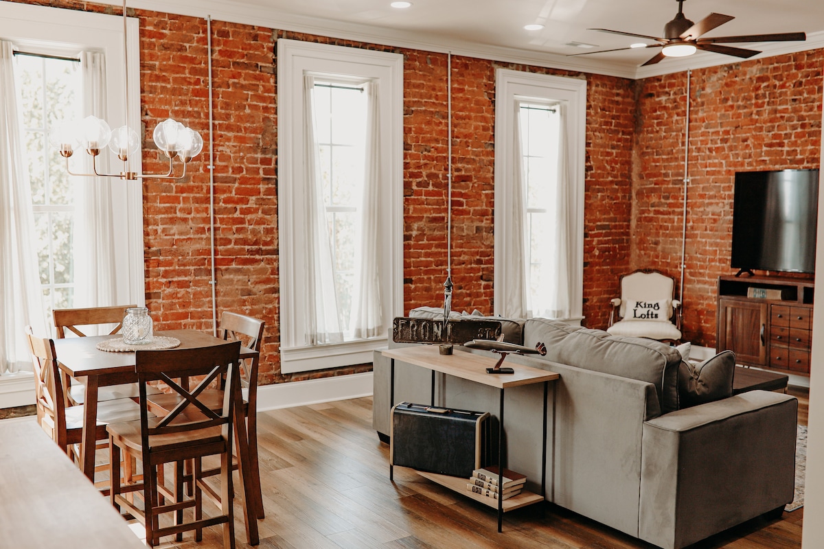 Historic Downtown King Lofts | B