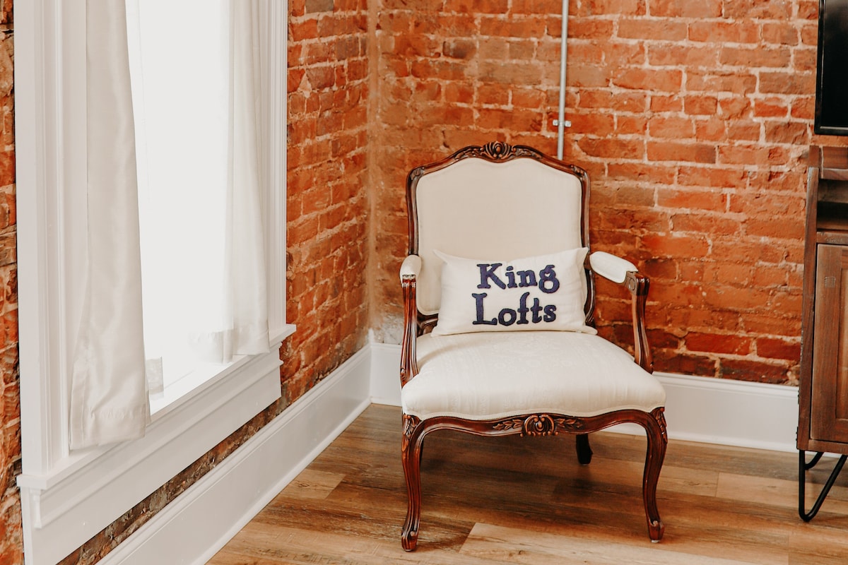 Historic Downtown King Lofts | B