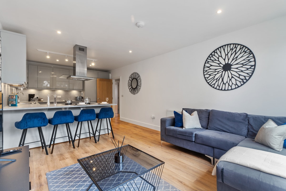 Private En-suite Room in Co-Living London Flat