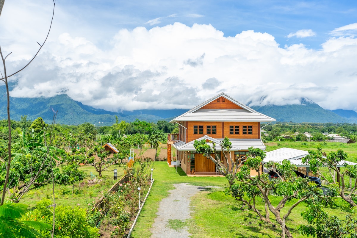 Stunning view of Doi Chiangdao in beautiful home