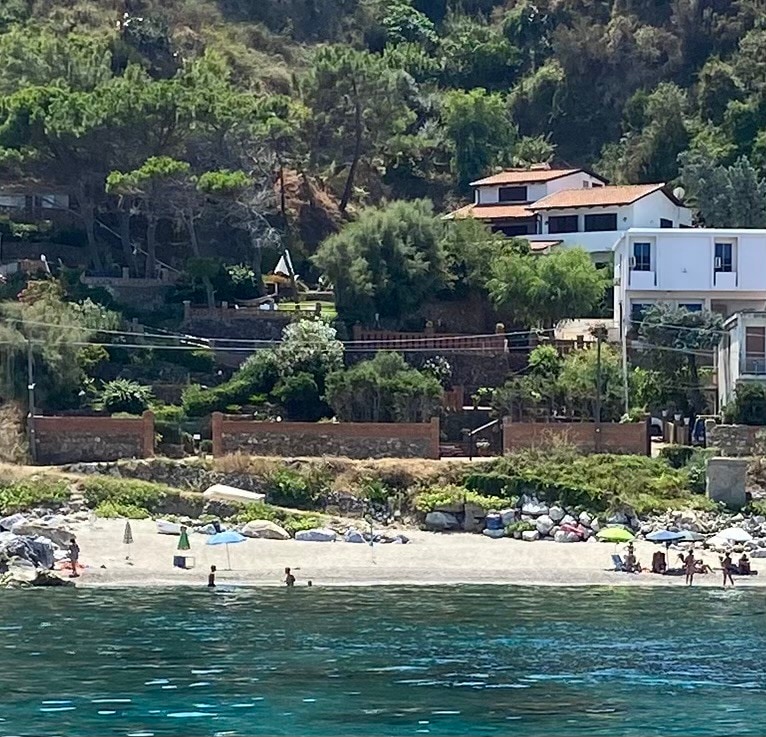 Sicilia, villa Amalia sul mare