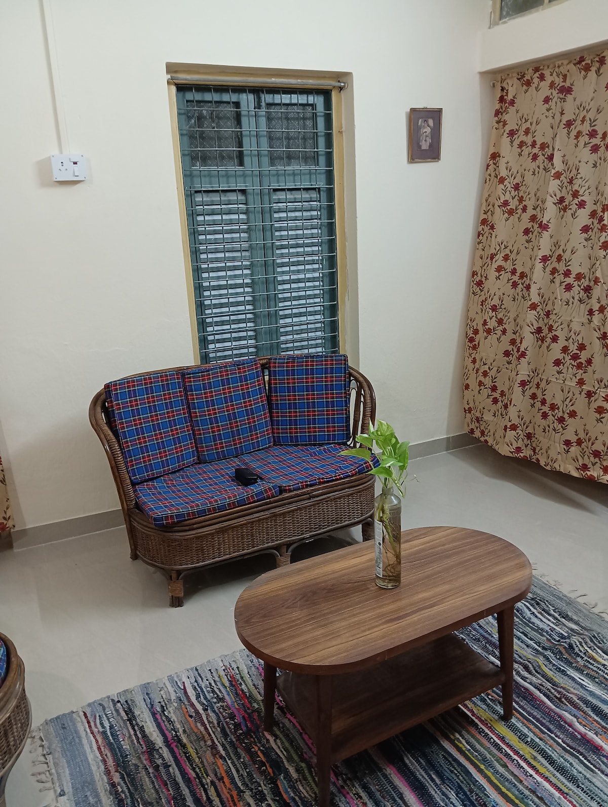 Cosy, comfortable ground floor flat in Tollygunge