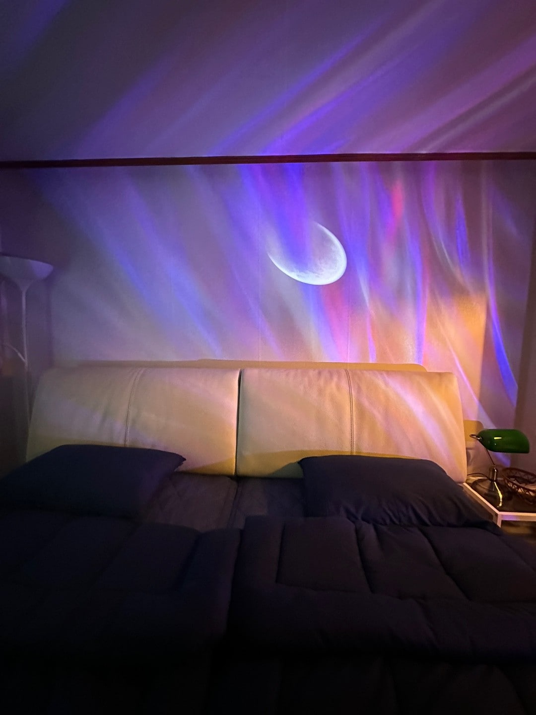 [春天浪潮] #舒适空间# 2张宽敞的床#酒店床上用品#艺术中心站3分钟#睡个好觉
