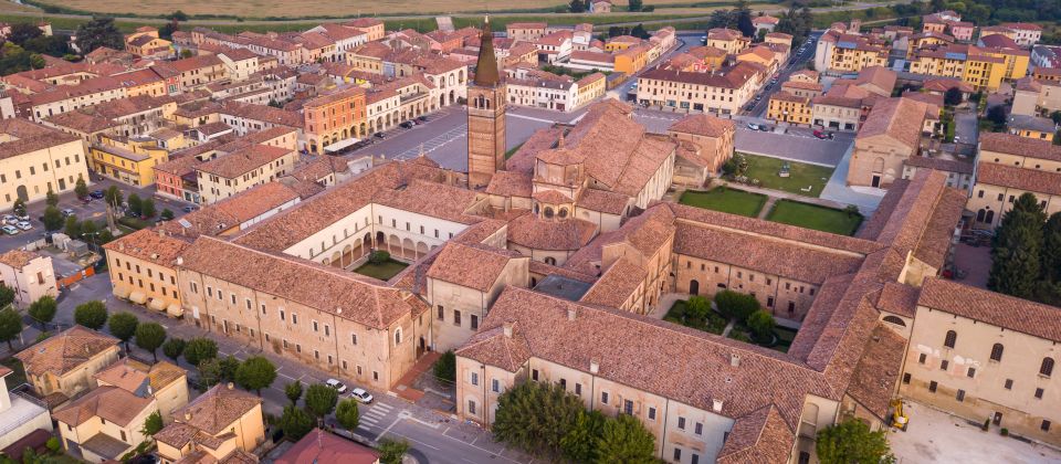 Casa Rosa, casa rusticale su due piani