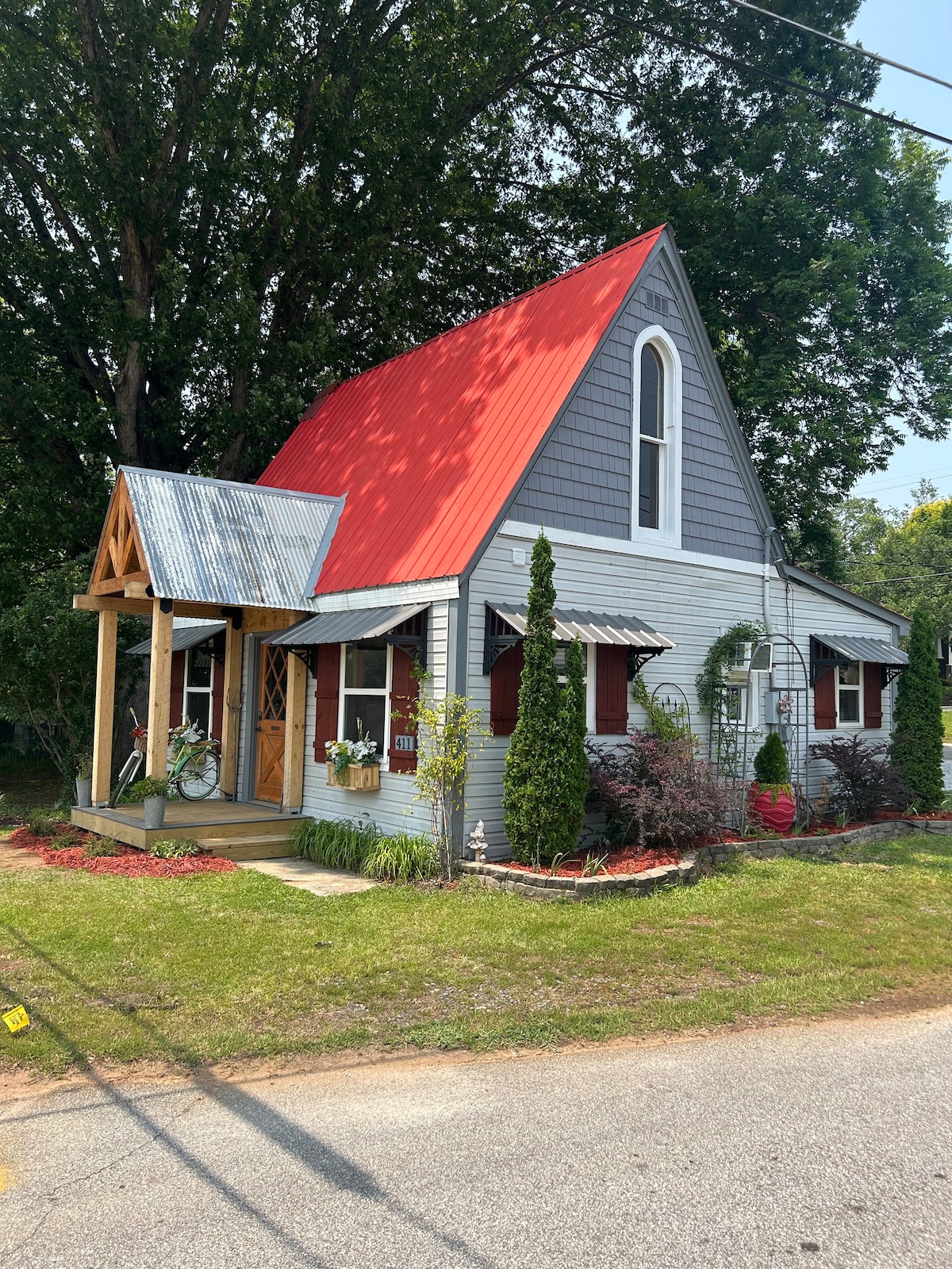 Bell Cottage of Liberty