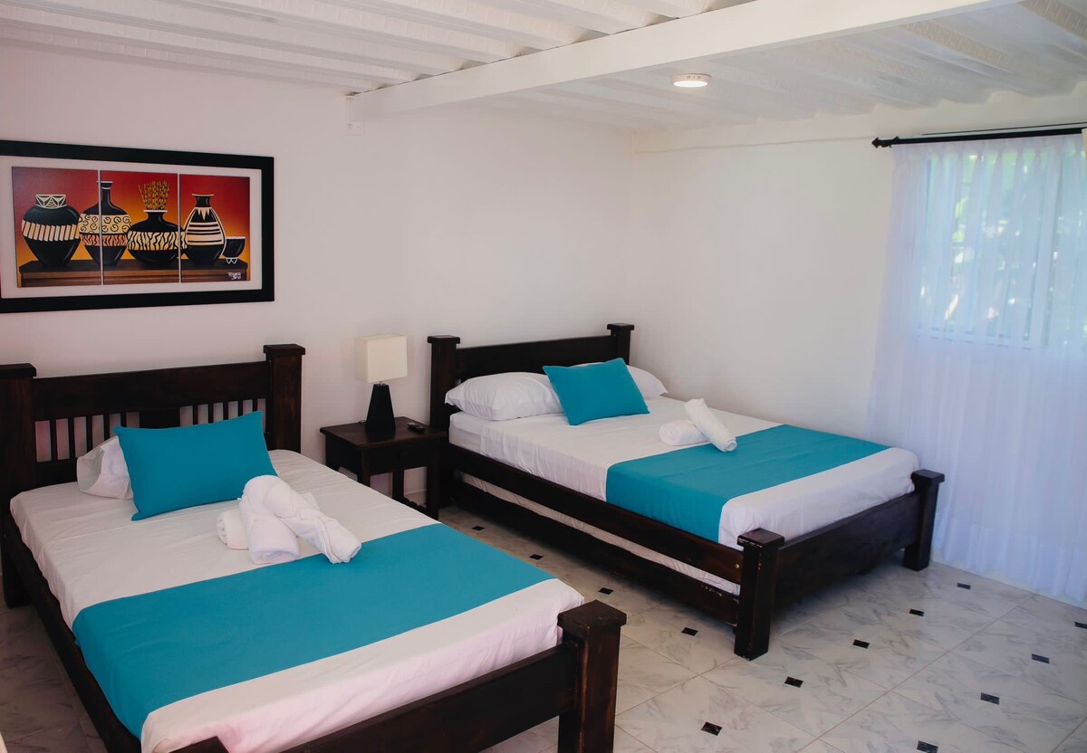 Outstanding Room Near Panaca+PNC
