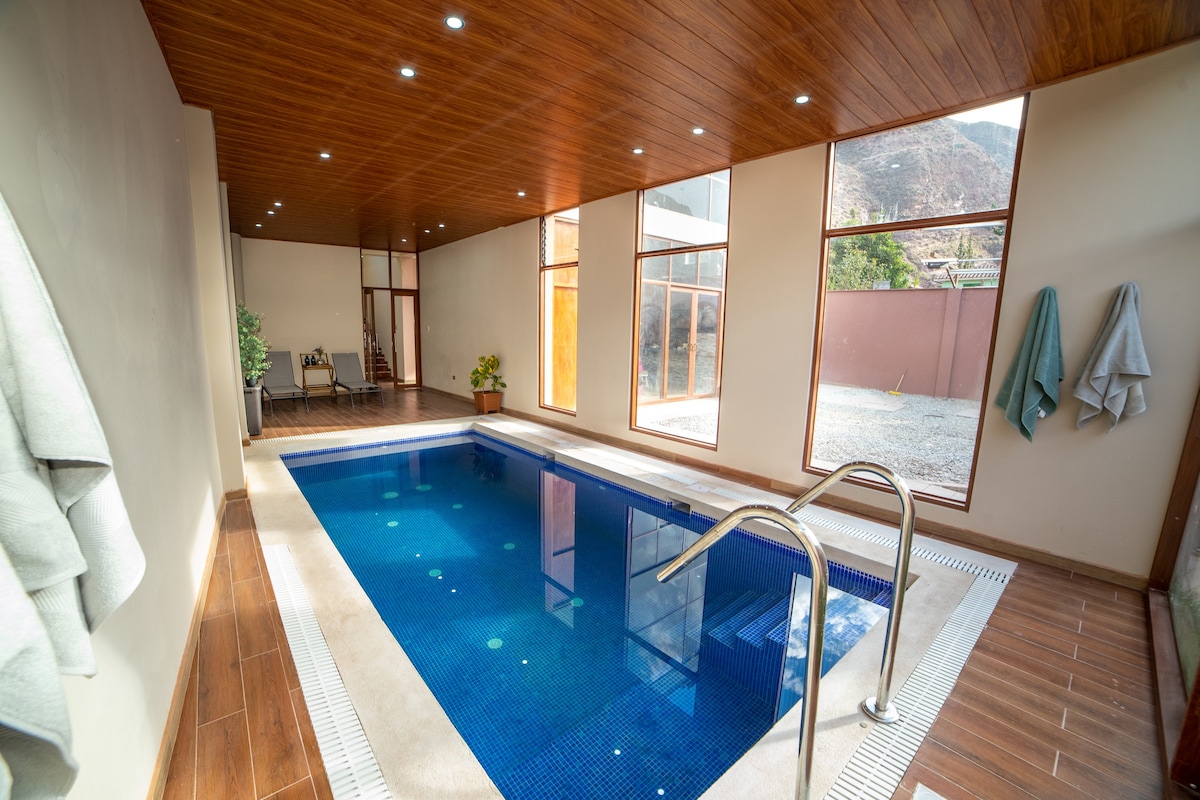 Casa lujosa con piscina caliente