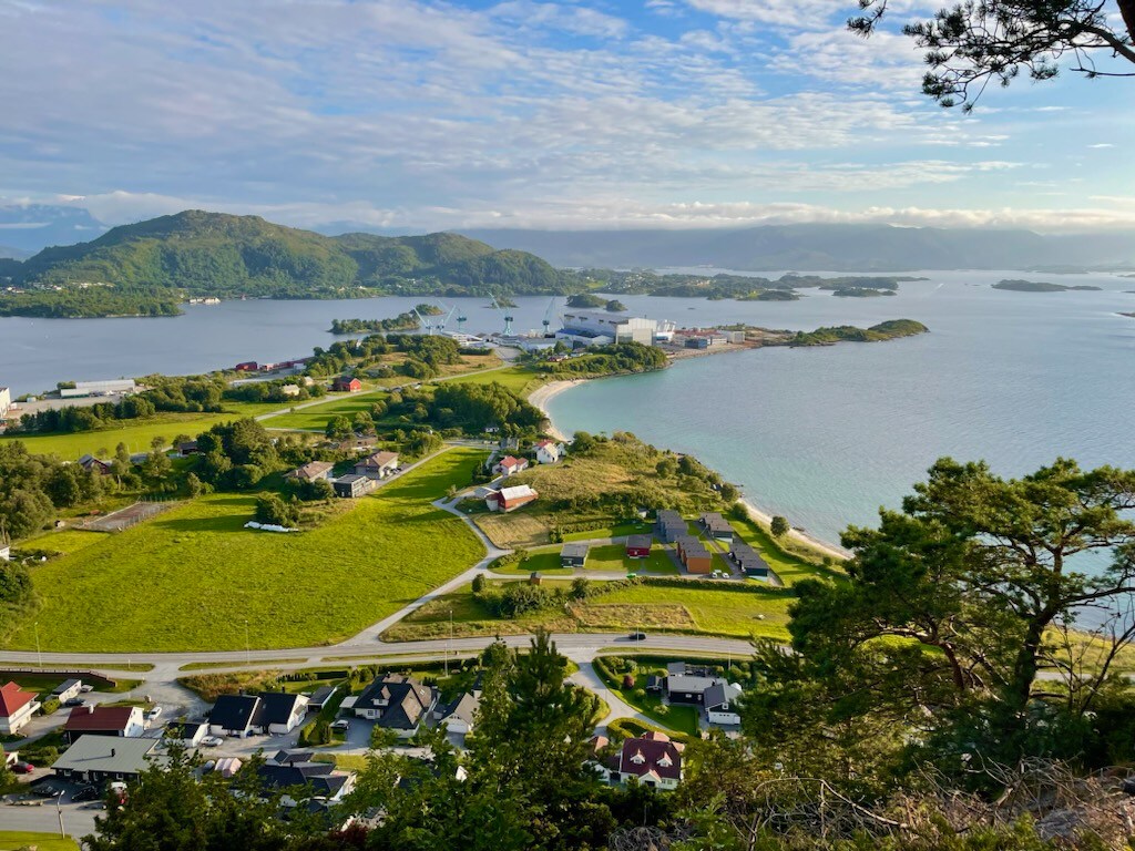 Nydelig plassering, kort vei til sentrum! Romslig.