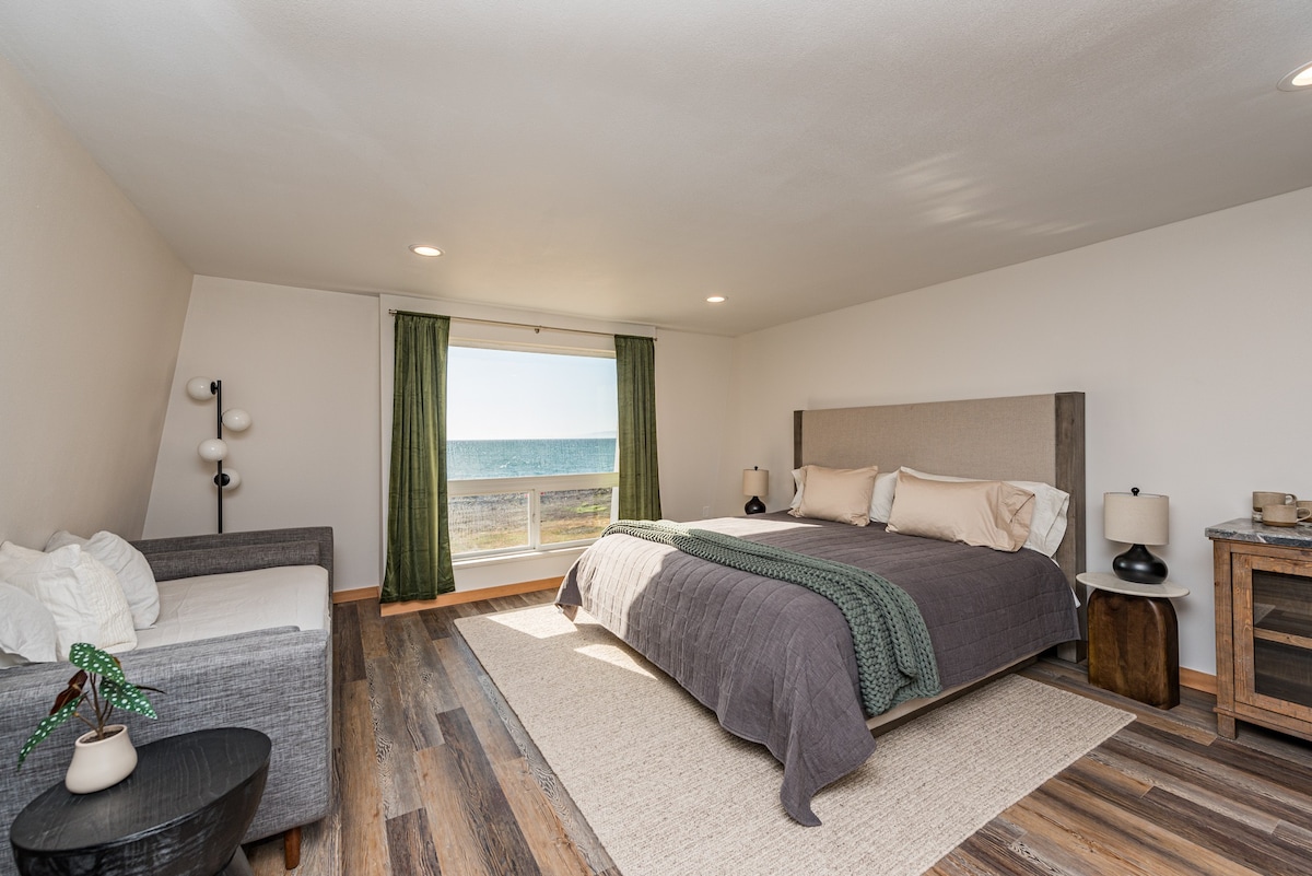 Agate Beach Lodge, Emerald Suite