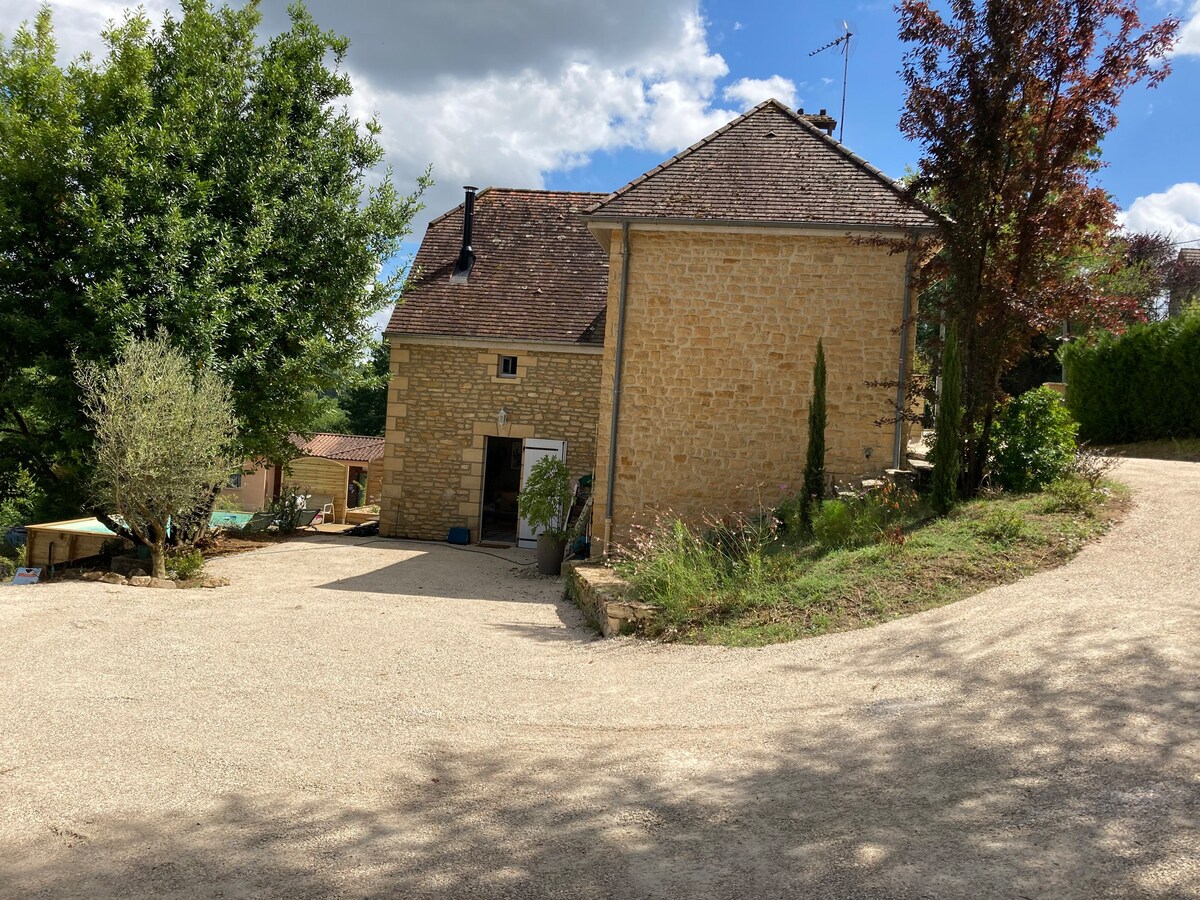 萨尔拉特（ Sarlat ）的「La Pomponnette」-温水泳池