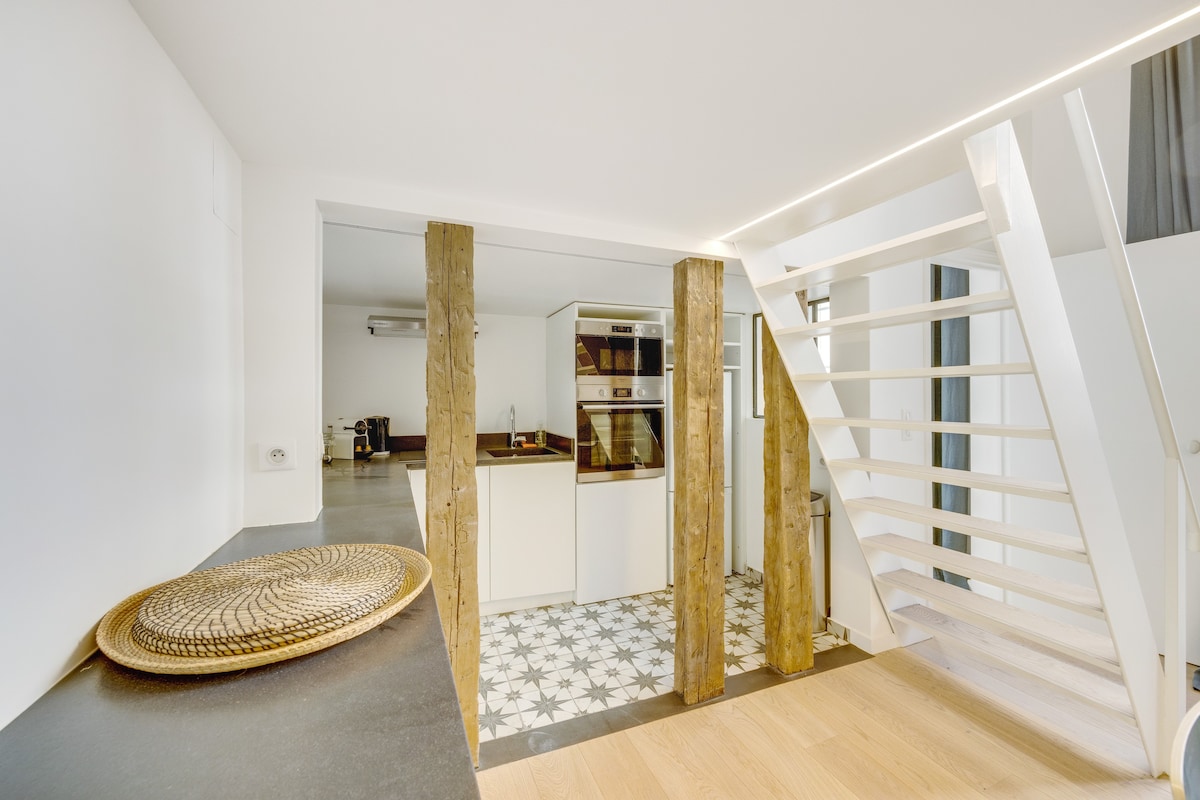 Luxury Duplex Heart LatinQuarter