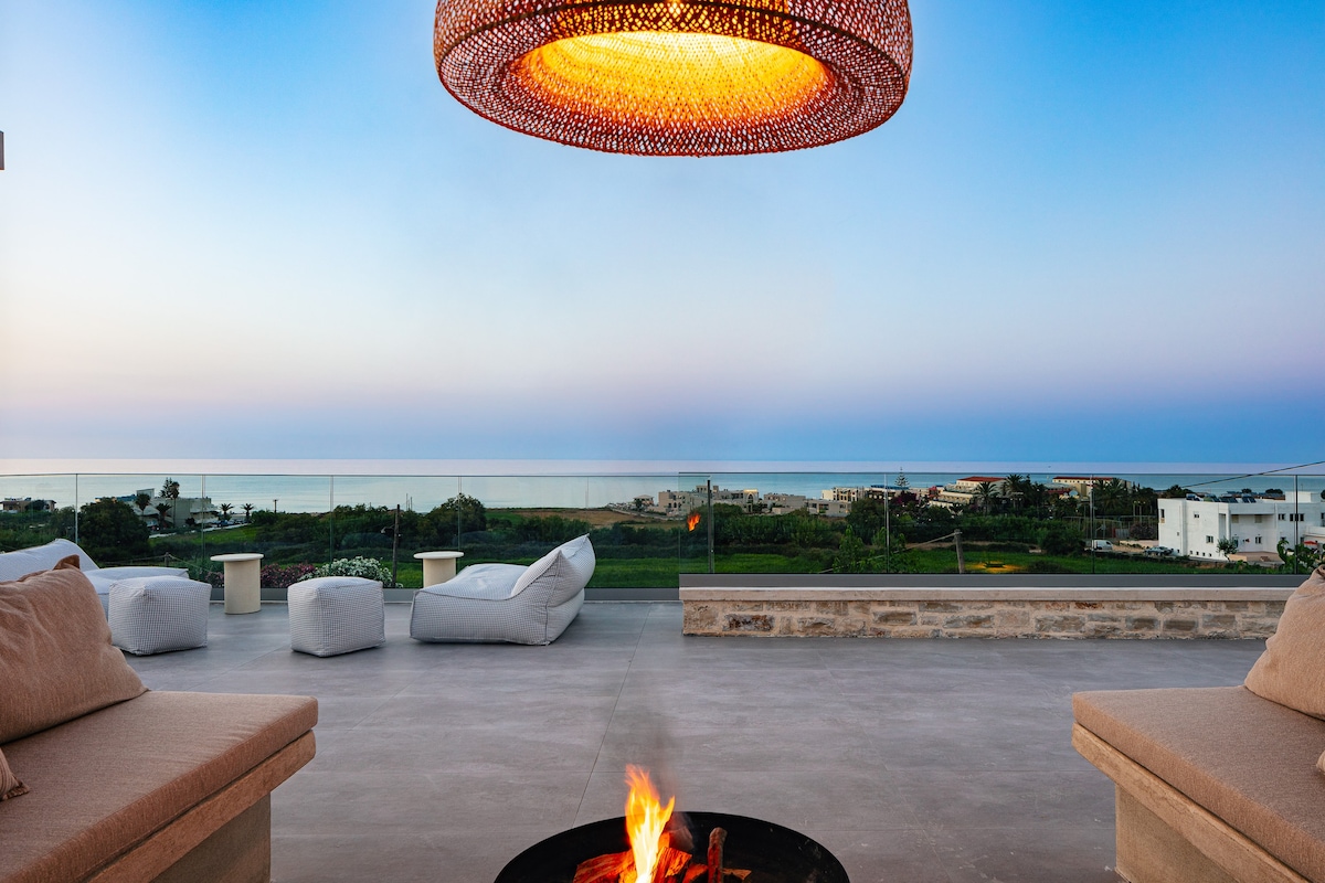 Sea view, Heated pool, Fire pit, 500m to the beach