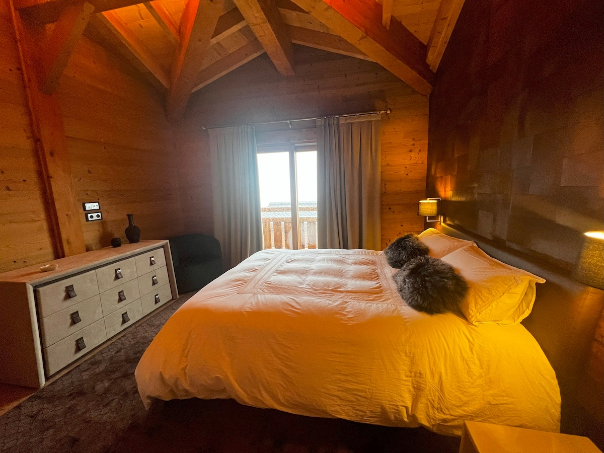 Chalet Kusi Wasi a 5* luxury home in the Pyrénées