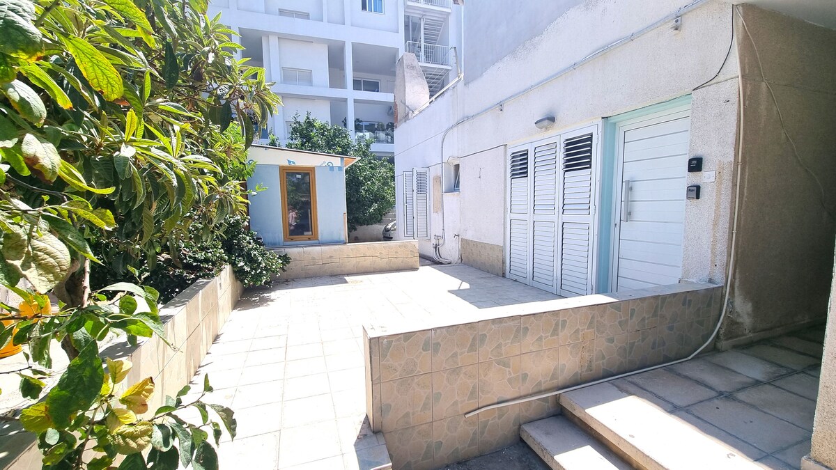 Dream Escape Apt 1 - 6 min walk to Kastella Beach!