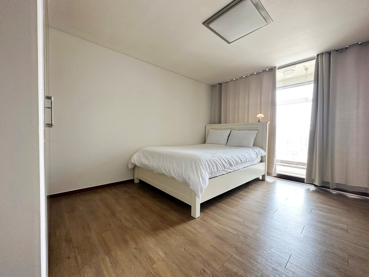 最好的江南现代高档渡轮， 3间卧室， 68平平全权公寓