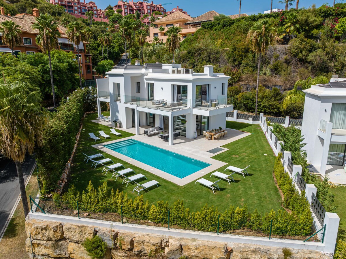Villa Monte Halcones by Vacation Marbella