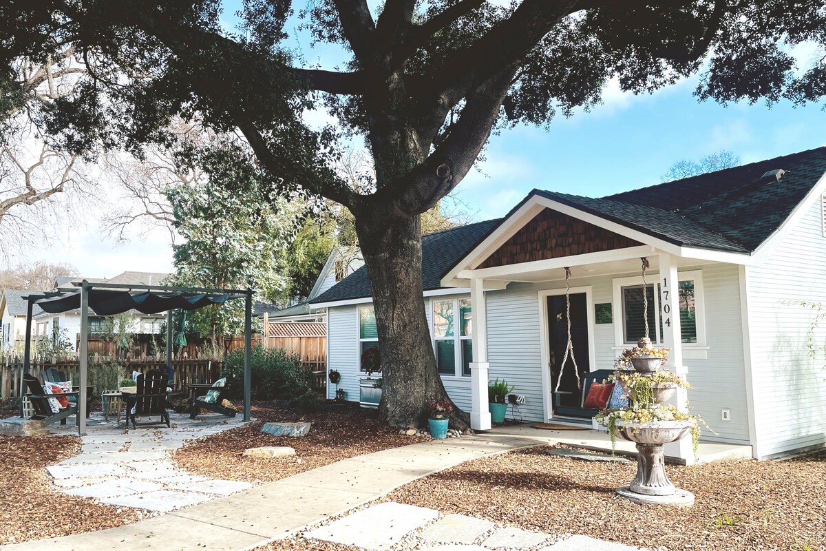 Peacock on Park! 3 Bedroom Downtown Paso Robles