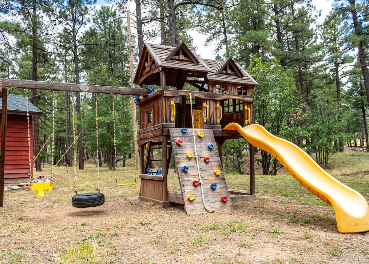 Large Cabin, 17 Acres | Playground | Forest Access