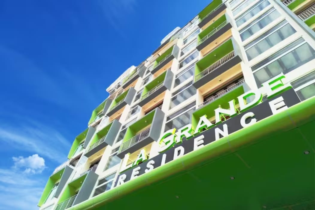 Grande Residence Brand New Grand Studio unit 7