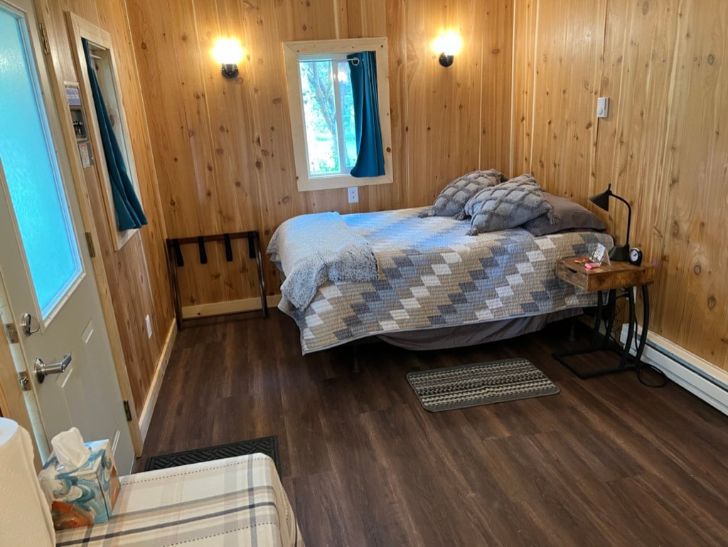 Dry Cabin in South Anchorage!