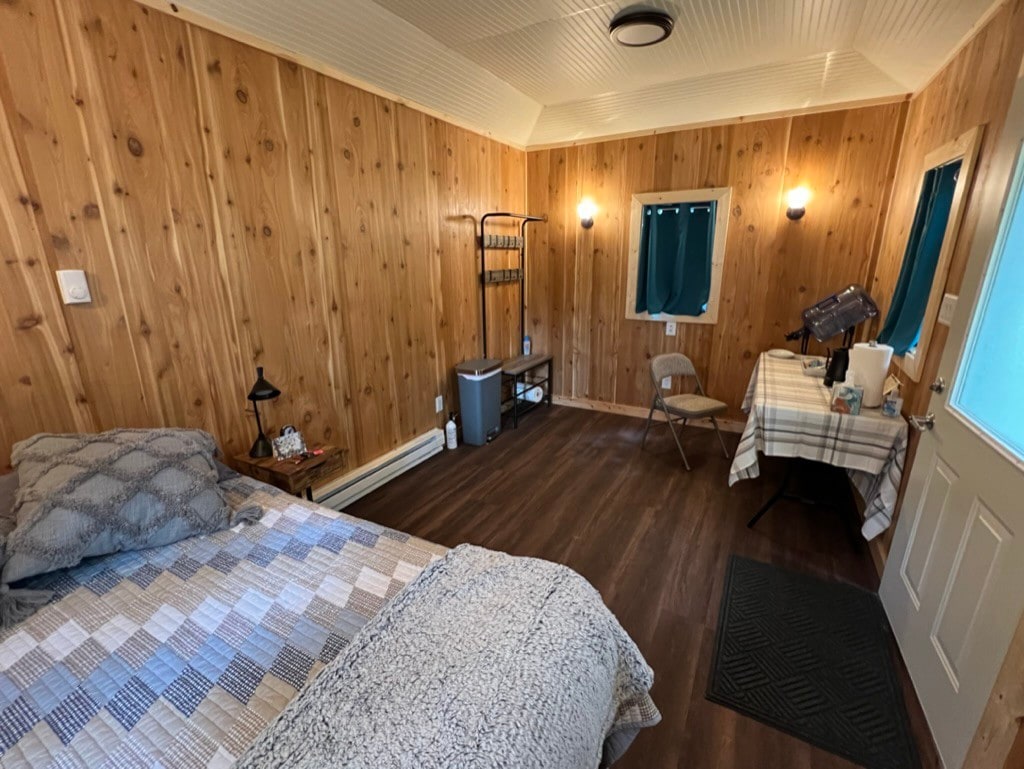 Dry Cabin in South Anchorage!