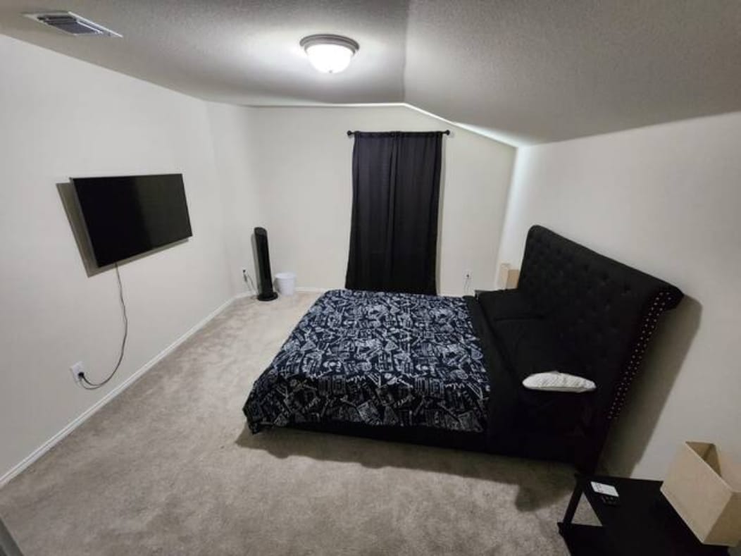 Peaceful private room in Forney (room B)