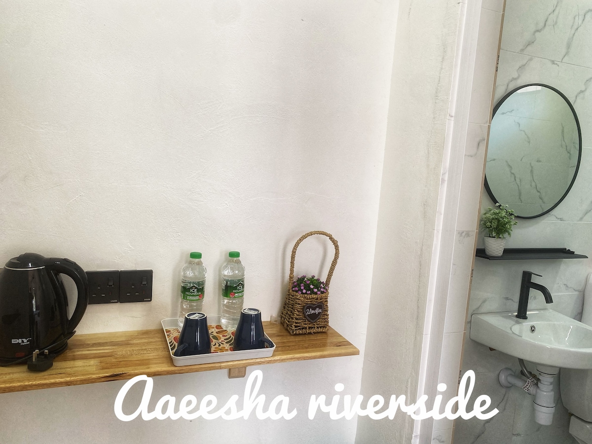 Aaeesha Riverside Drawbridge Room 3