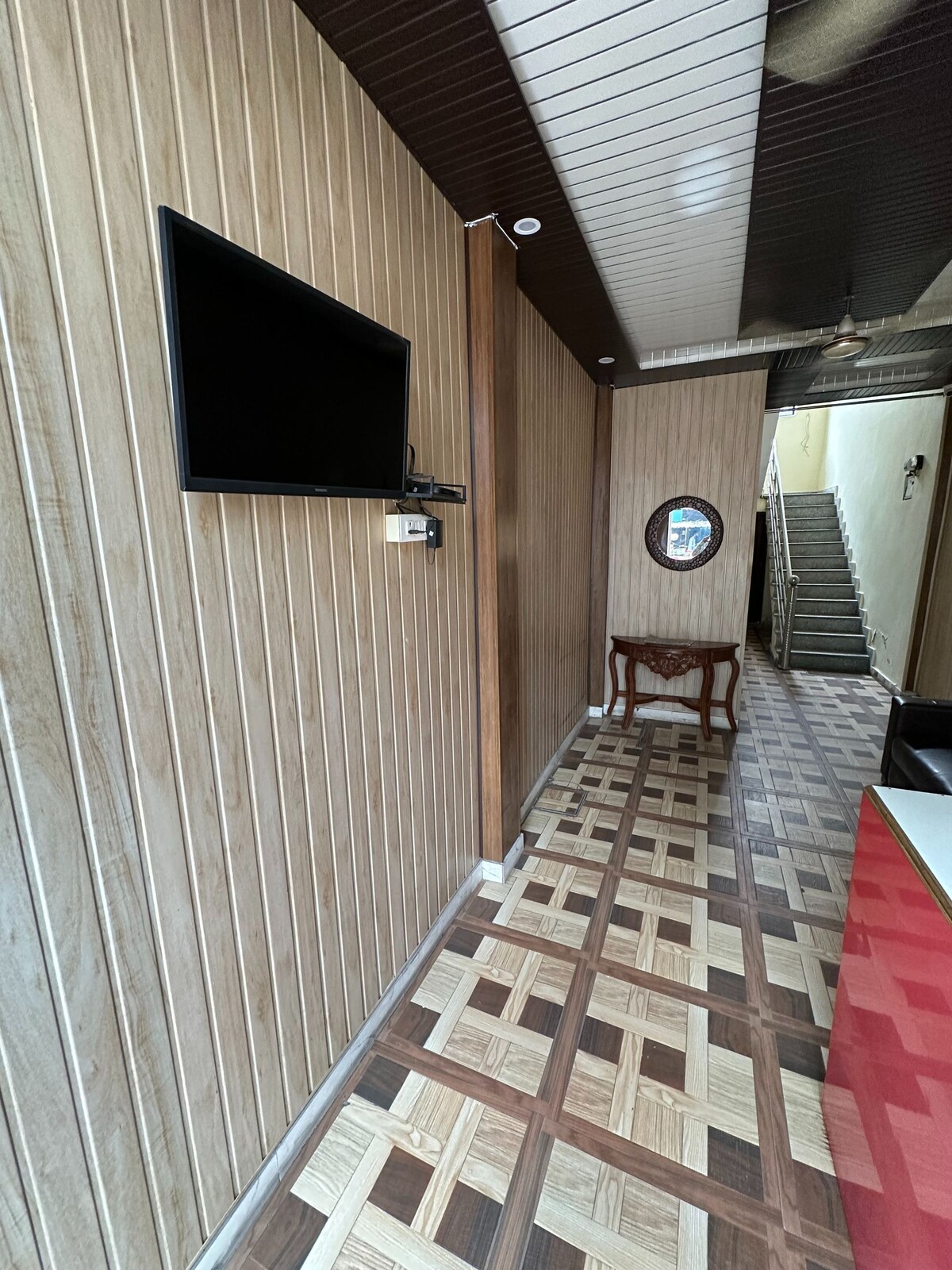 Deluxe Room|Swagat Guest House