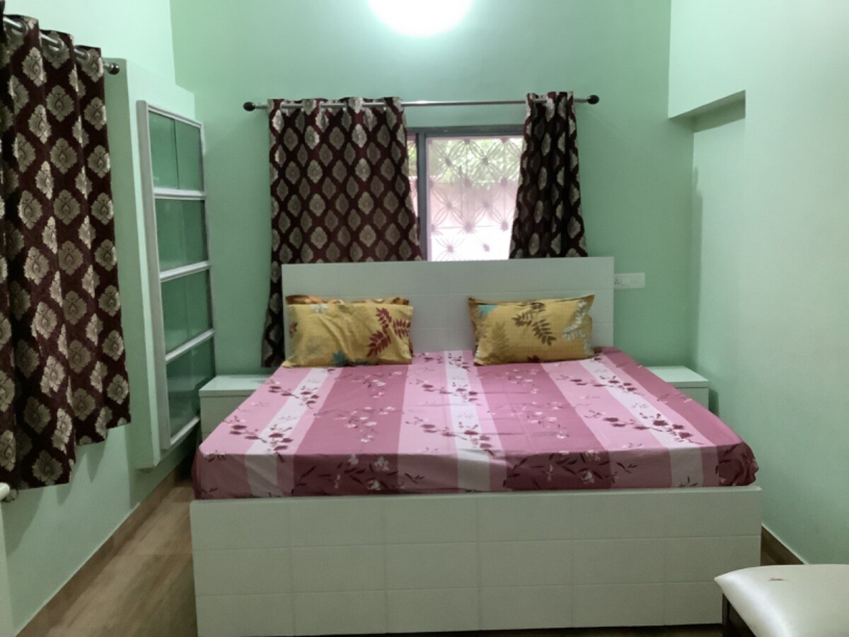 Room in Deoghar Ramashram- Independent house