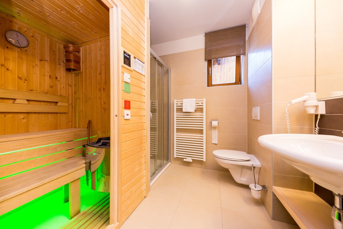 Studio+ luxusapartment, sauna
