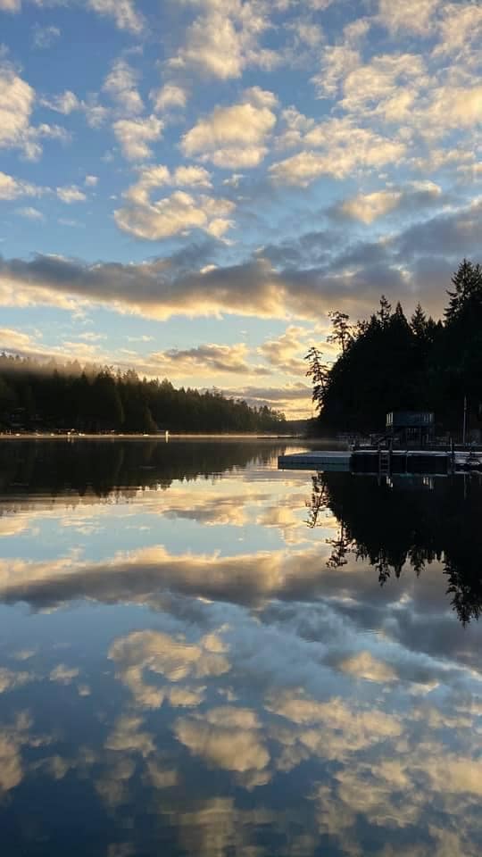 Lakefront Family retreat on Shawnigan Lake