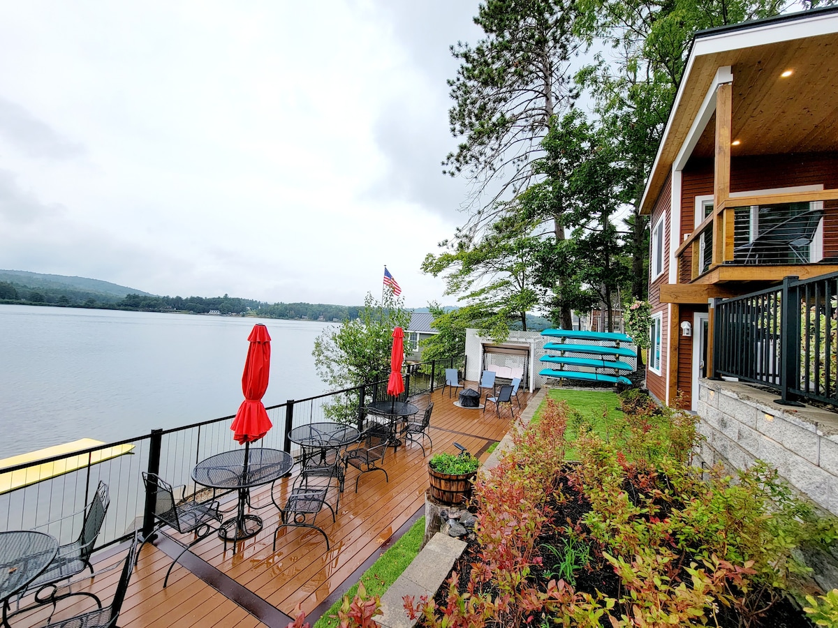 Waterfront luxury new Cottage #4 2Bd/2Ba w Hot Tub