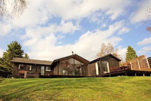 4 Bed Lodge with Hot Tub