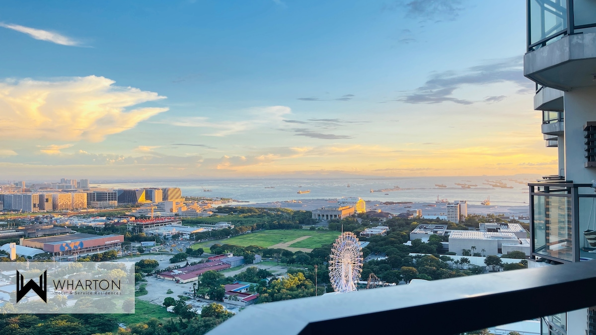 The Radiance Manila Bay Wharton Hotel S6 Superior