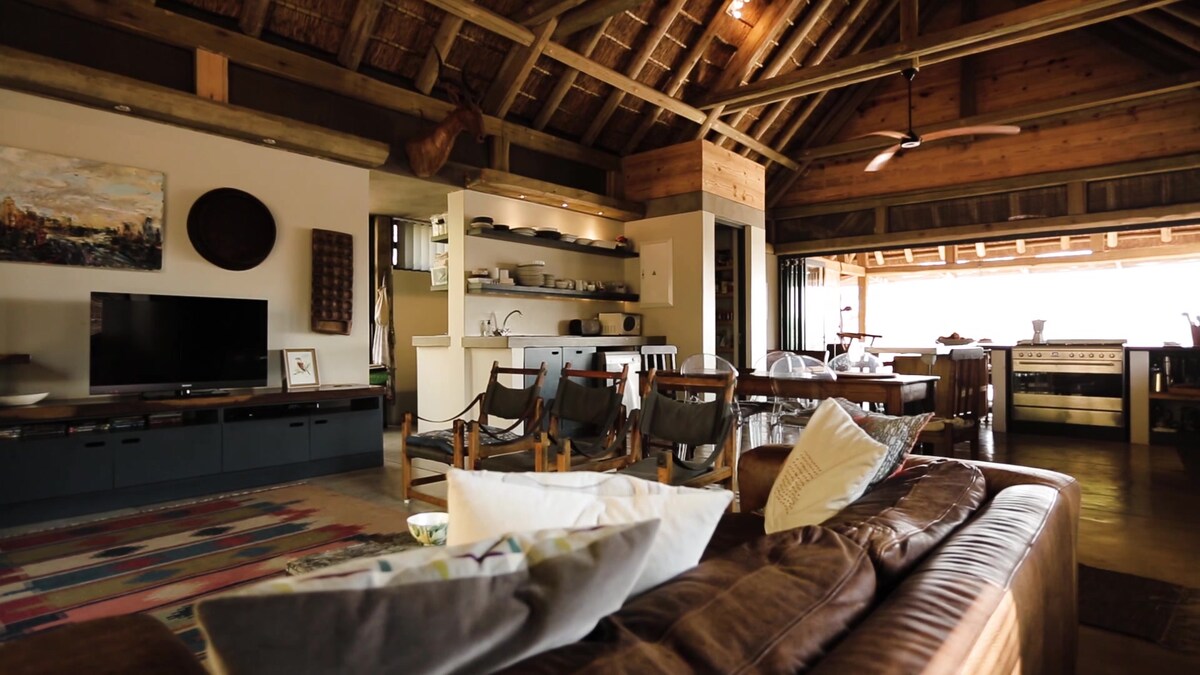 Unique River Bush Lodge in Greater Kruger Park