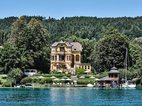 Historic Villa at Woerthersee for up to 20 guests