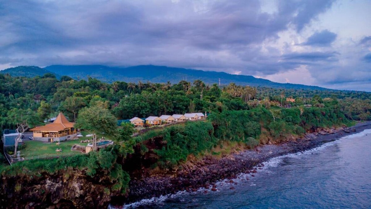 Karangasem 6Glamping Breakfast Pool Cliff