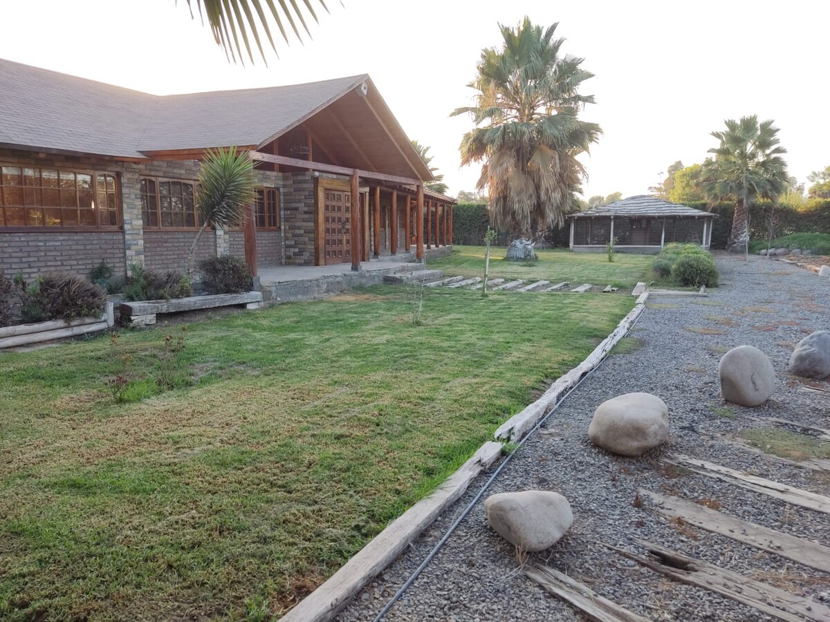Parcela con piscina en Hacienda Lampa