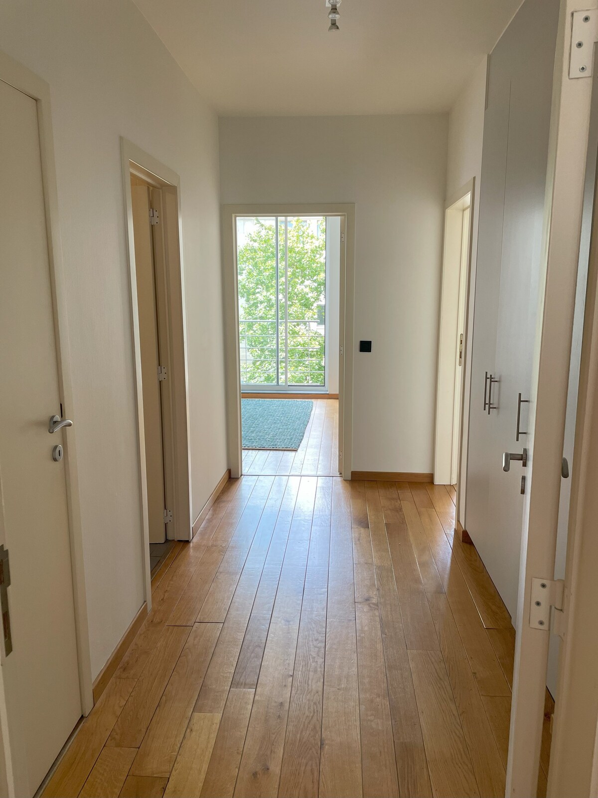 Sunny 3BR apartment in heart of Sablon Brussels